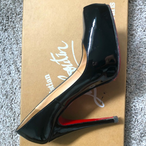 Christian Louboutin Rolando Pumps - Picture 1 of 7